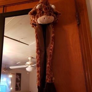 Giraffe hat with mitts